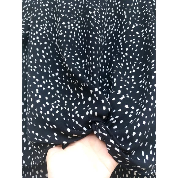 Banana Republic - Super Cute Twist Front Chiffon Blouse (XS) - Picture 4 of 6